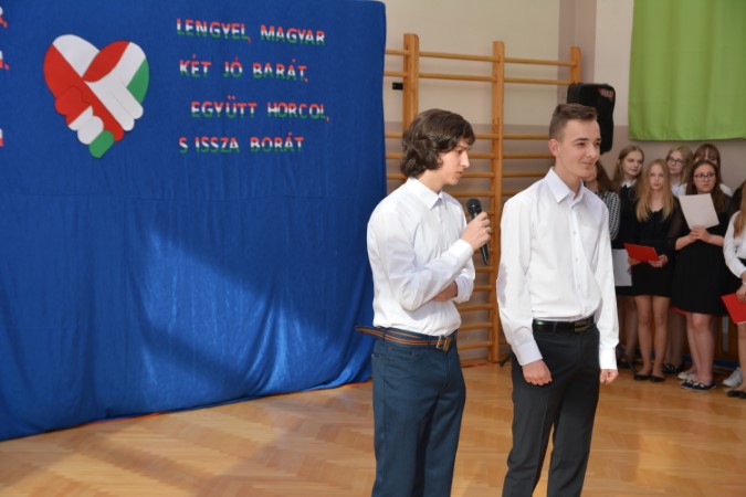 Gallery image 7975