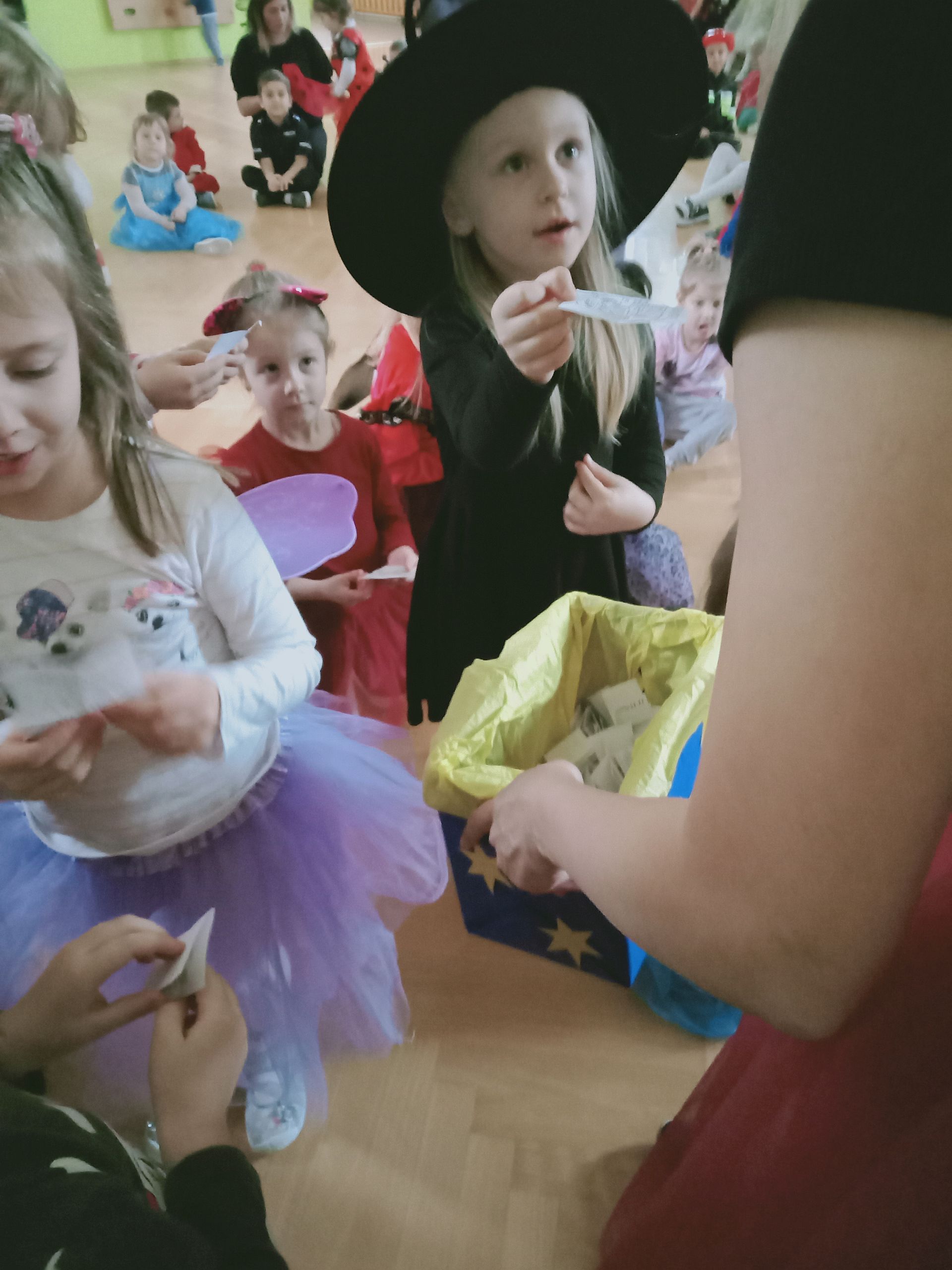 Gallery image 9975