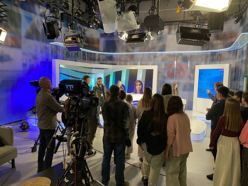 Wizyta uczniów w TVP3 Rzeszów.
