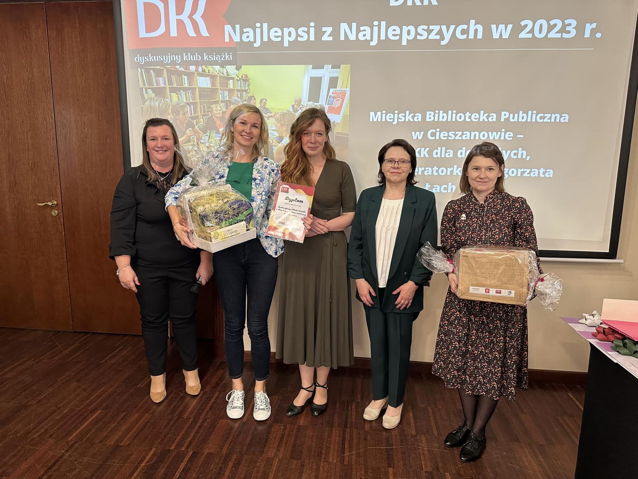 Nagroda dla Dyskusyjnego Klubu Książki z Cieszanowa "Najlepsi z najlepszych 2023"