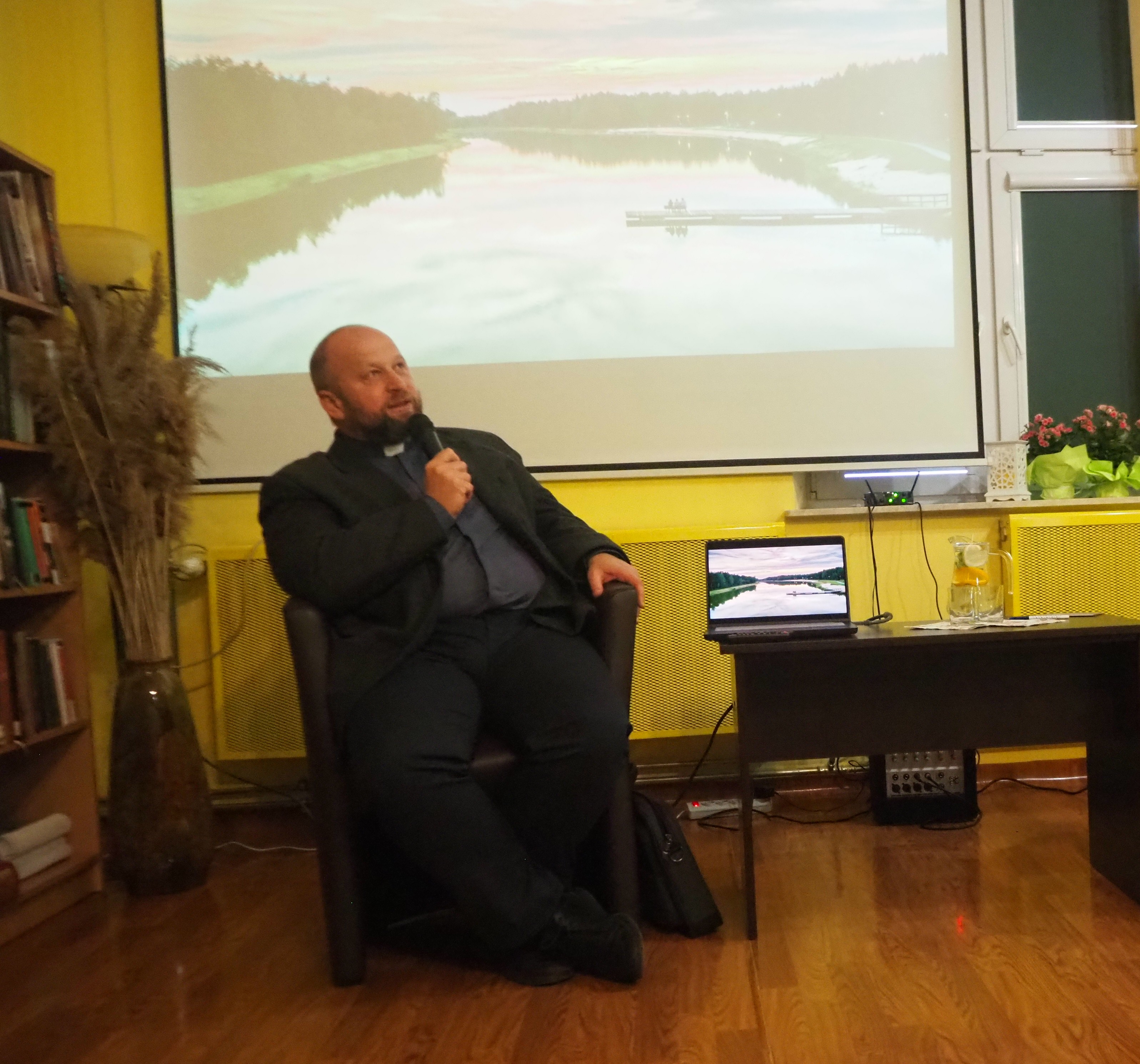 Spotkanie z ks. Arturem Schodzińskim